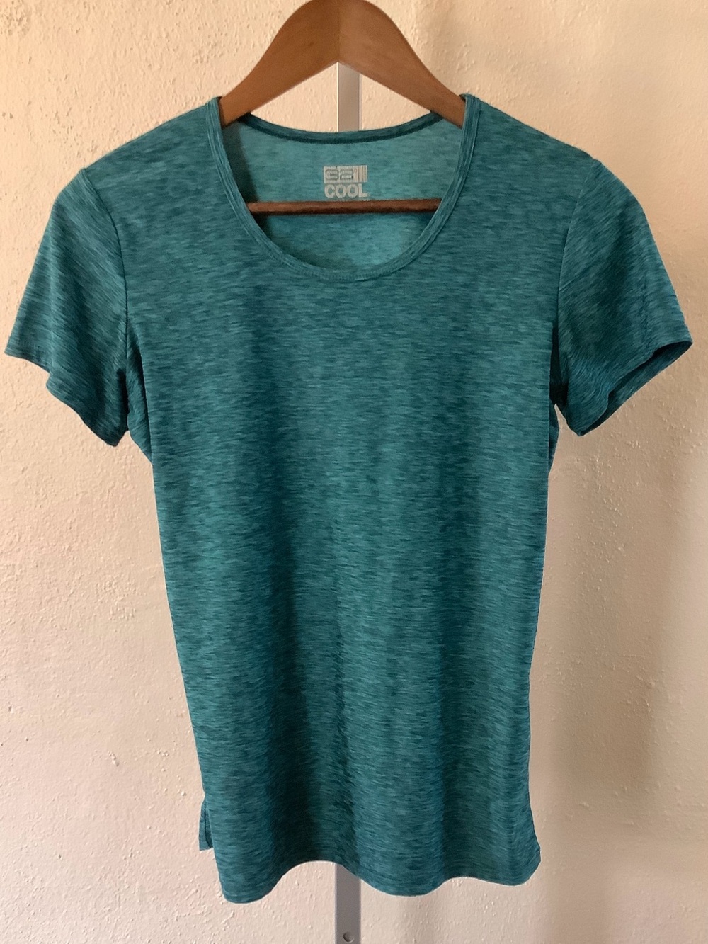 32 Degrees Women’s Top Size Medium
